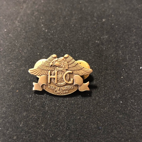 Vintage Harley-Davidson HOG Harley Owners Group 1983 lapel biker pin - Picture 1 of 3